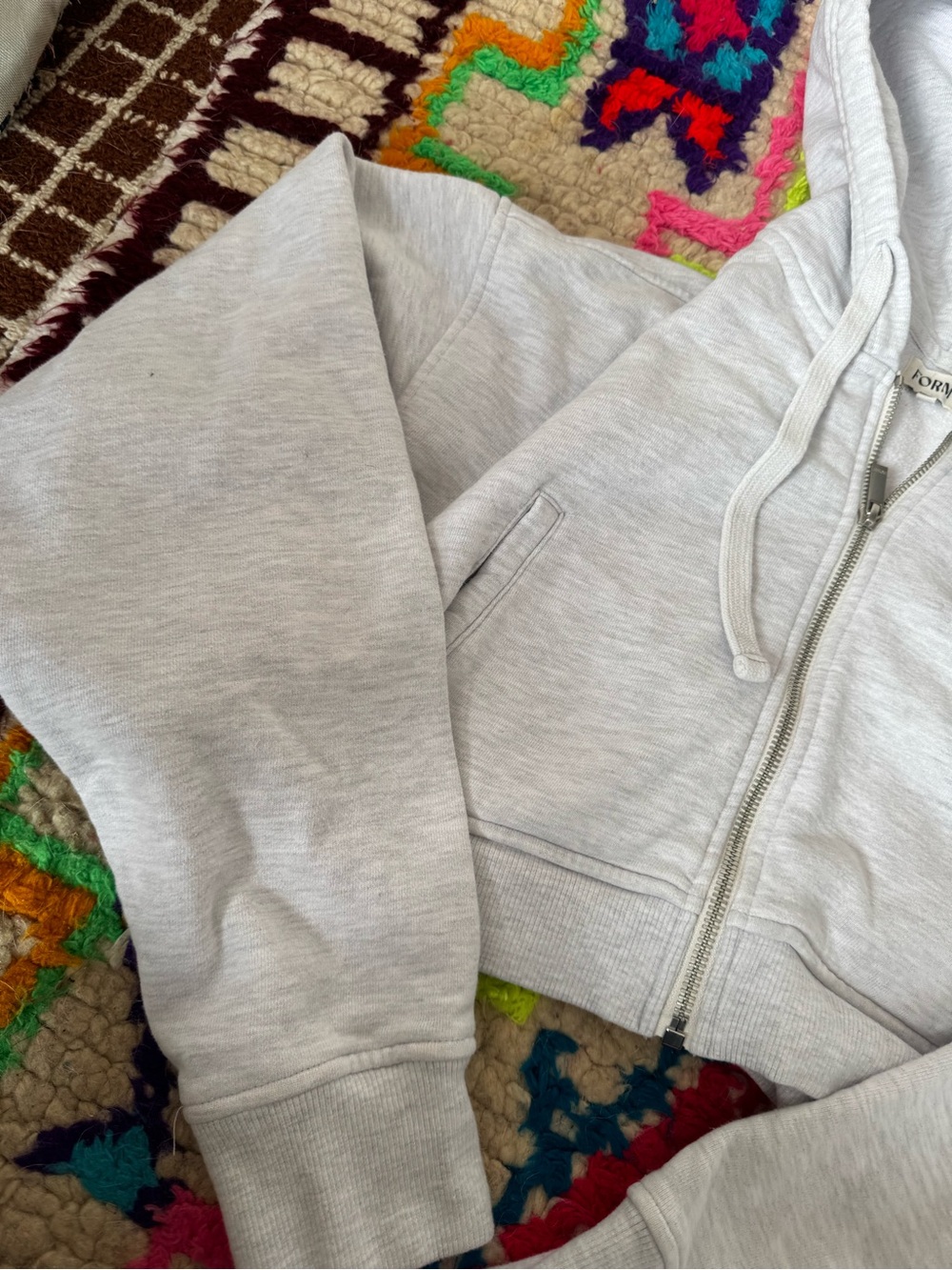 Form Athletics NYC Cropped Hoodie Gray Red Logo S - Picture 5 of 8